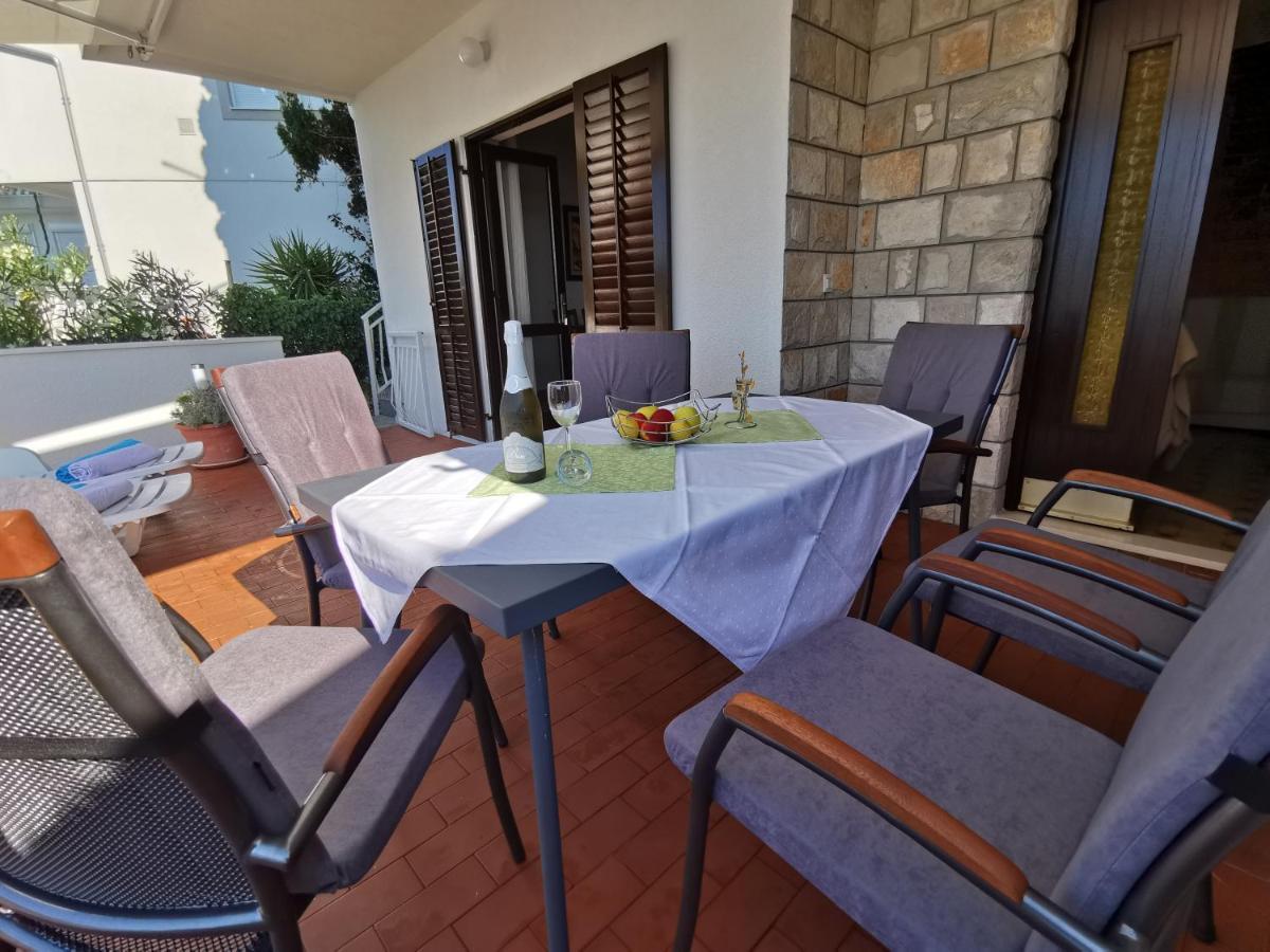 Apartments Ljiljana Клек Екстер'єр фото