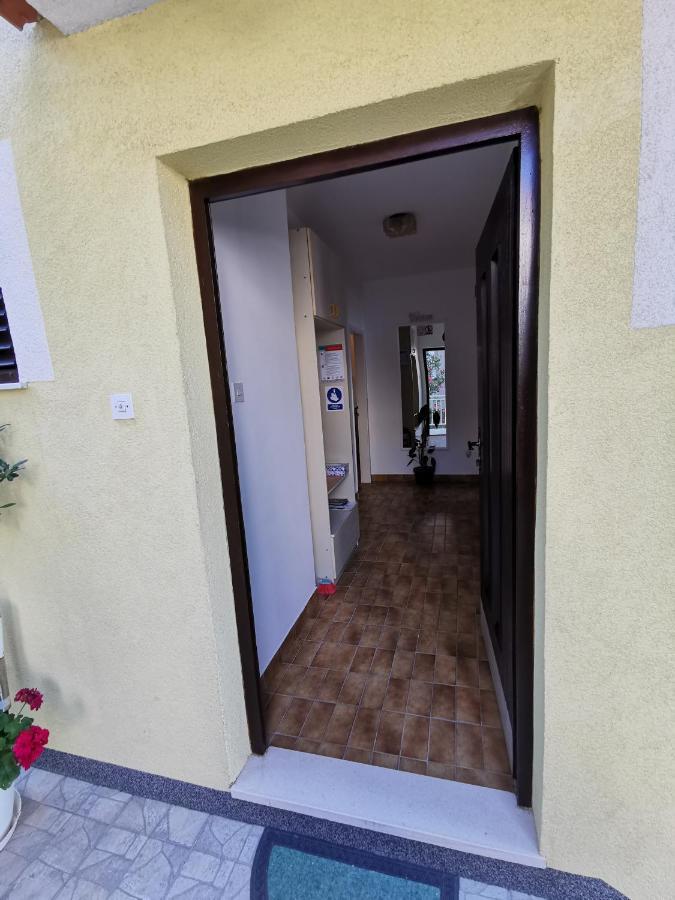 Apartments Ljiljana Клек Екстер'єр фото
