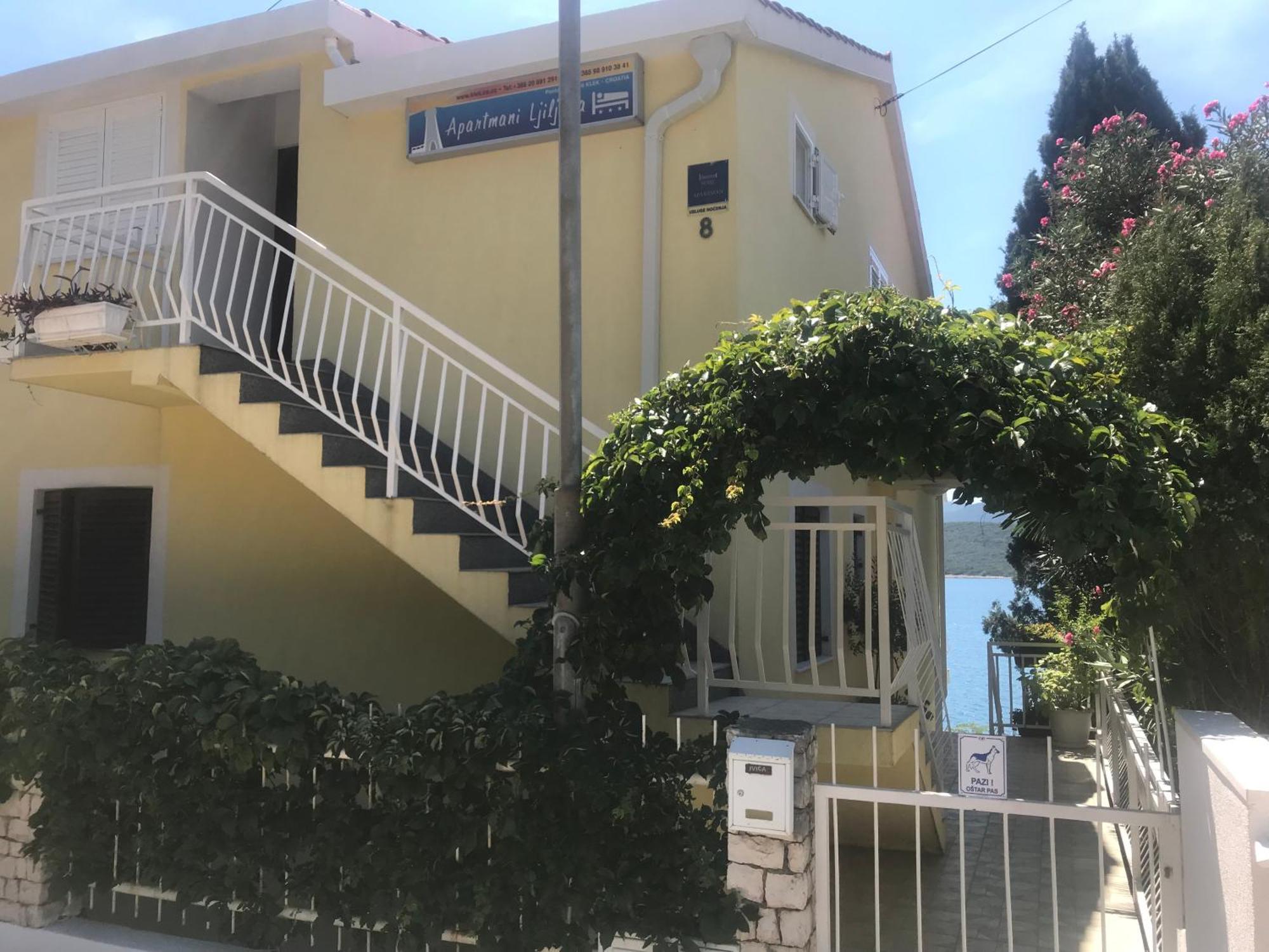 Apartments Ljiljana Клек Екстер'єр фото