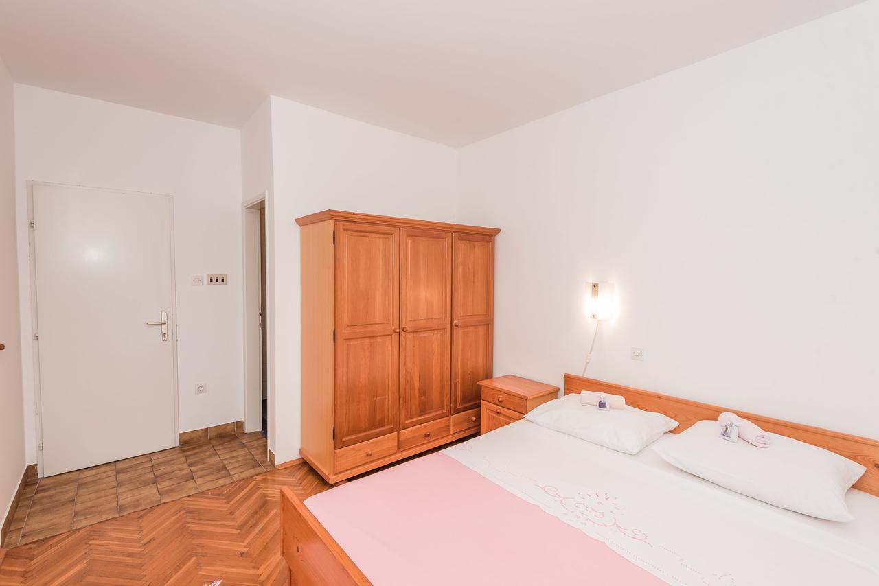 Apartments Ljiljana Клек Екстер'єр фото