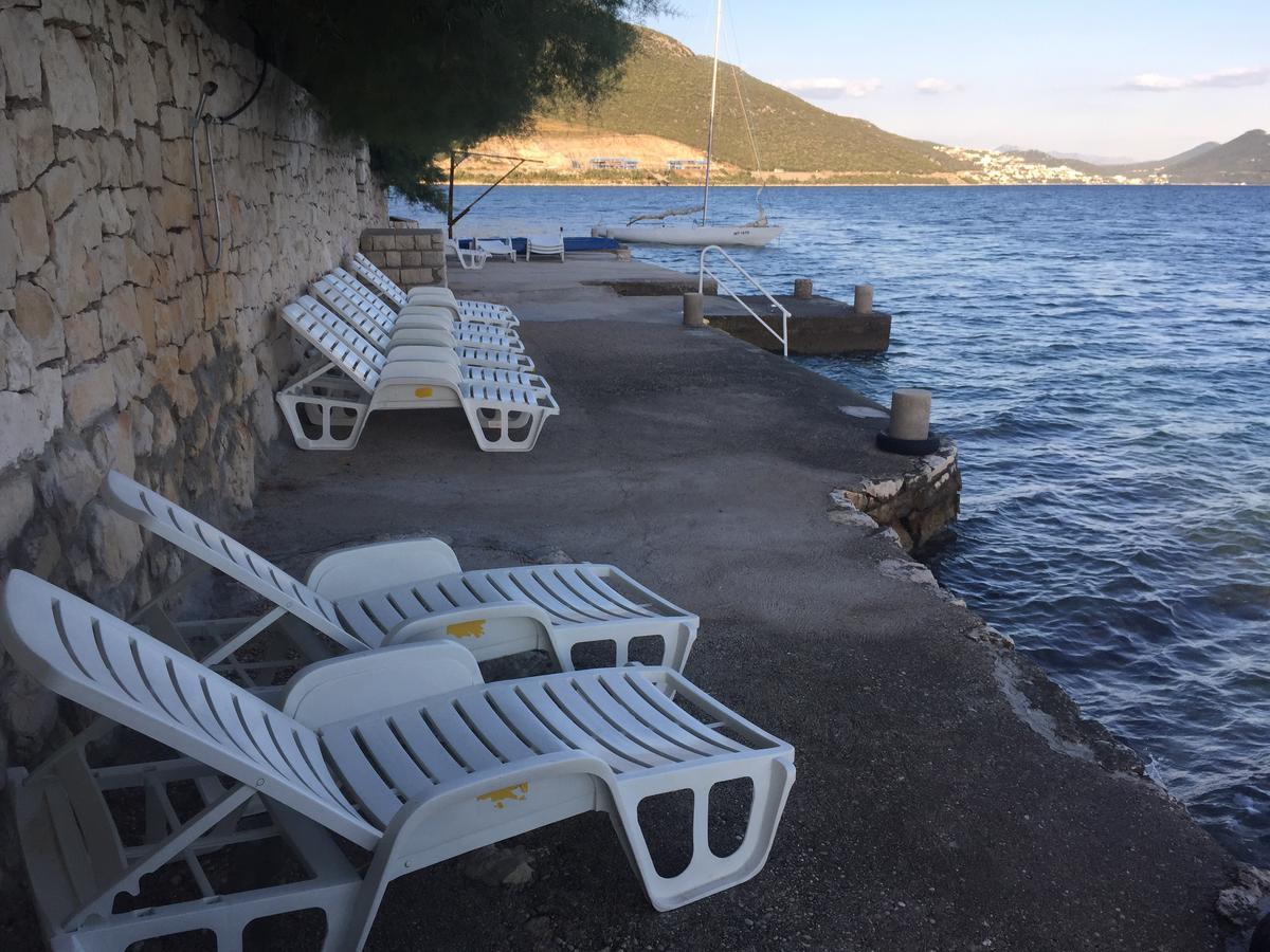 Apartments Ljiljana Клек Екстер'єр фото