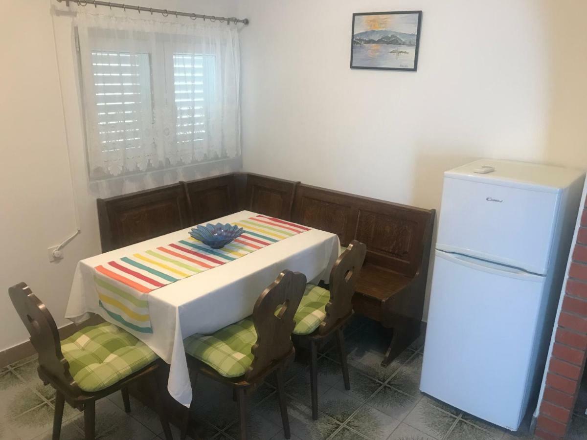 Apartments Ljiljana Клек Екстер'єр фото